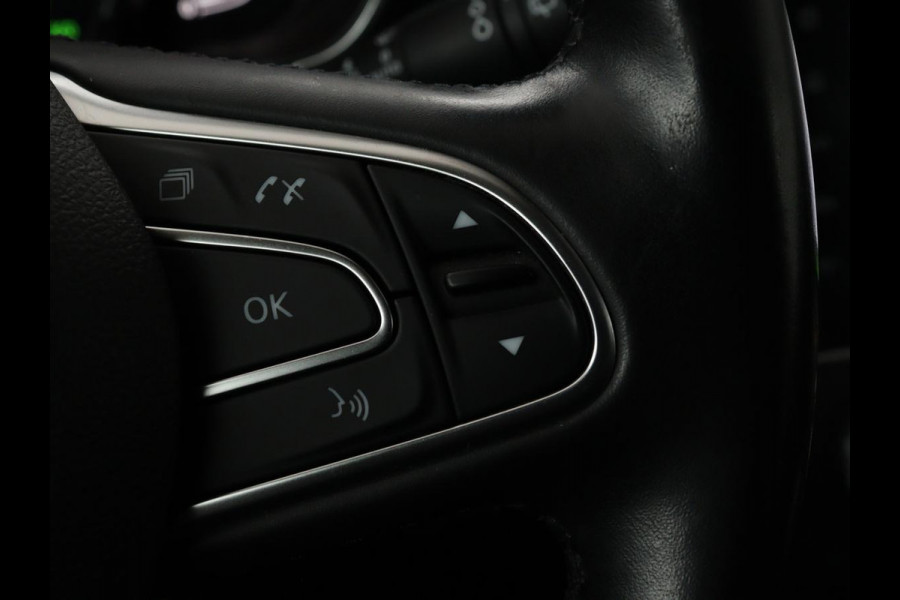 Renault Kadjar 1.3 TCe Zen | Automaat | Stoelverwarming | Trekhaak | Navigatie | Climate control | Keyless | Parkeerhulp | Cruise control