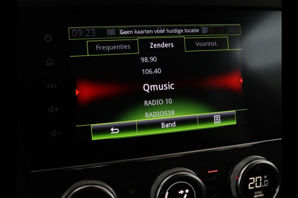 Renault Kadjar 1.3 TCe Zen | Automaat | Stoelverwarming | Trekhaak | Navigatie | Climate control | Keyless | Parkeerhulp | Cruise control