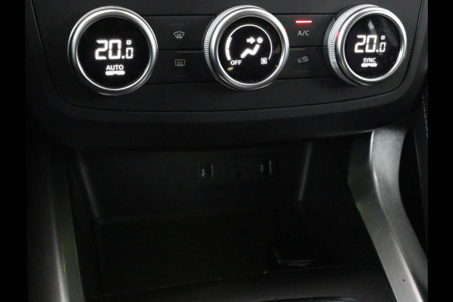 Renault Kadjar 1.3 TCe Zen | Automaat | Stoelverwarming | Trekhaak | Navigatie | Climate control | Keyless | Parkeerhulp | Cruise control