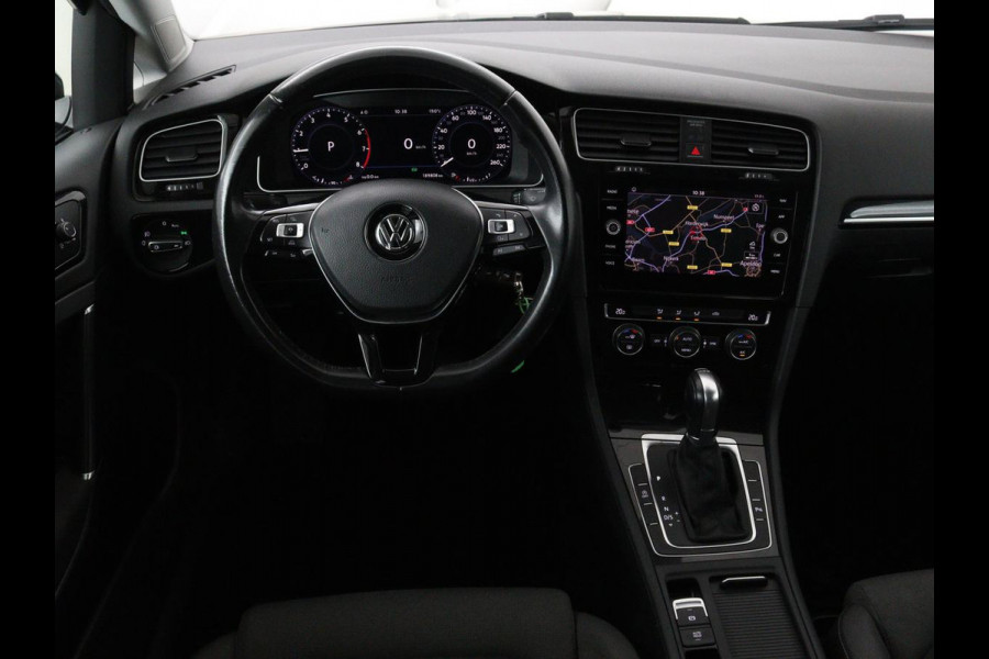 Volkswagen Golf 1.0 TSI Highline | Full LED | Virtual Cockpit | Carplay | Adaptive cruise | Navigatie | Climate control | Parkeerhulp | Sportstoelen