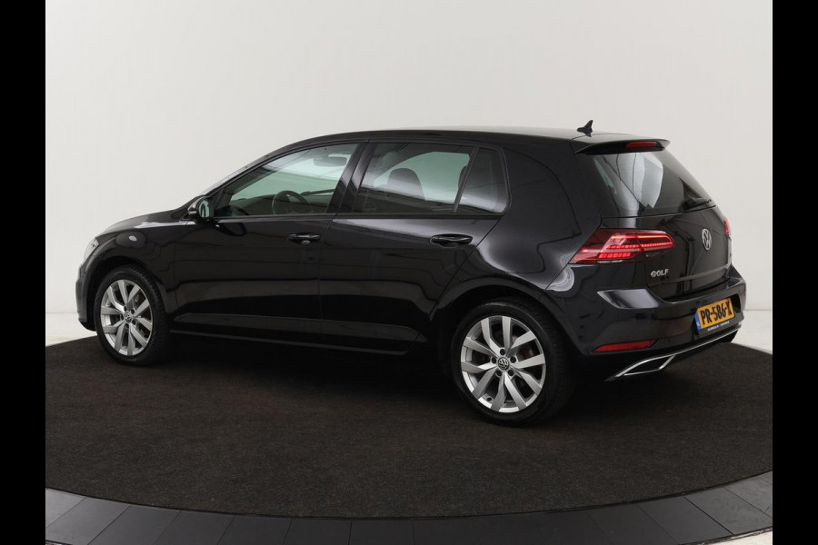 Volkswagen Golf 1.0 TSI Highline | Full LED | Virtual Cockpit | Carplay | Adaptive cruise | Navigatie | Climate control | Parkeerhulp | Sportstoelen