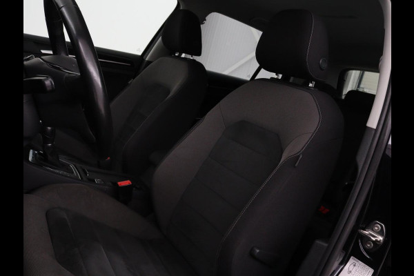 Volkswagen Golf 1.0 TSI Highline | Full LED | Virtual Cockpit | Carplay | Adaptive cruise | Navigatie | Climate control | Parkeerhulp | Sportstoelen
