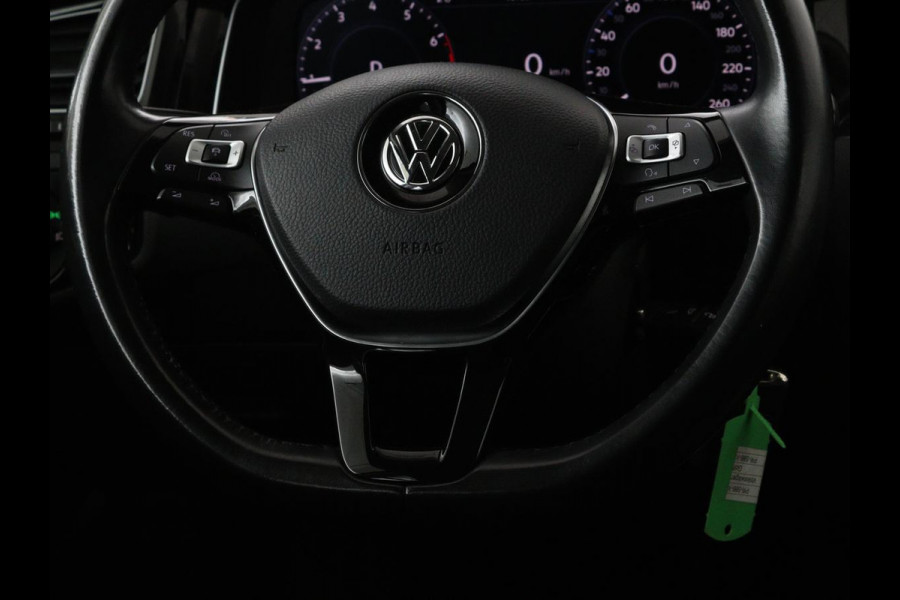 Volkswagen Golf 1.0 TSI Highline | Full LED | Virtual Cockpit | Carplay | Adaptive cruise | Navigatie | Climate control | Parkeerhulp | Sportstoelen
