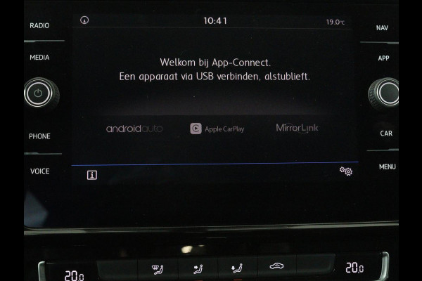 Volkswagen Golf 1.0 TSI Highline | Full LED | Virtual Cockpit | Carplay | Adaptive cruise | Navigatie | Climate control | Parkeerhulp | Sportstoelen