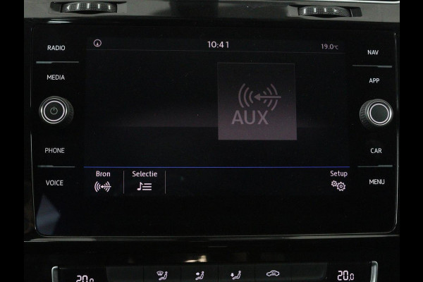Volkswagen Golf 1.0 TSI Highline | Full LED | Virtual Cockpit | Carplay | Adaptive cruise | Navigatie | Climate control | Parkeerhulp | Sportstoelen