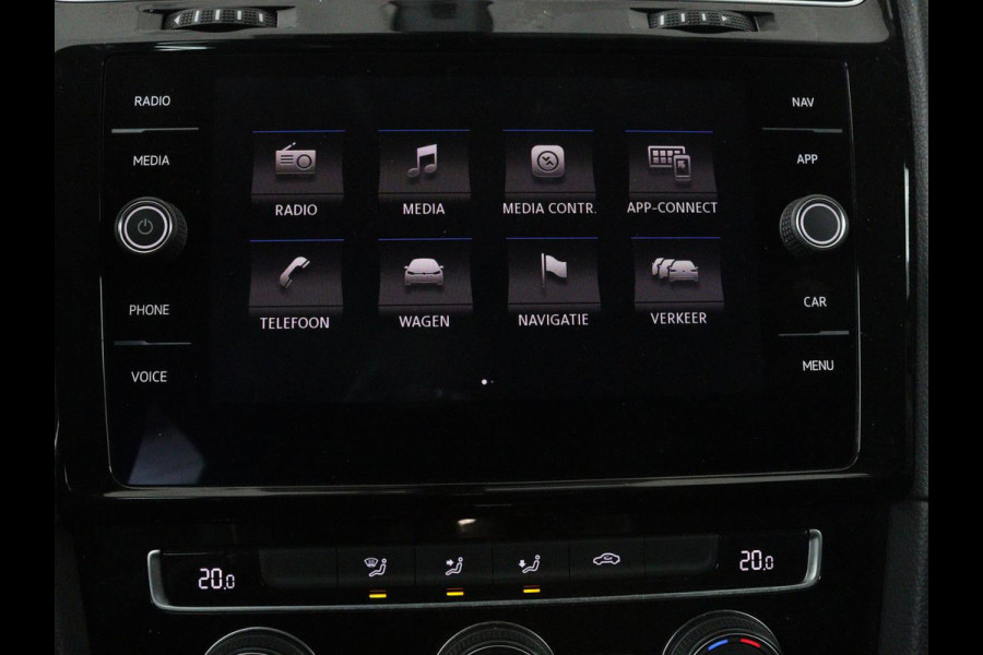 Volkswagen Golf 1.0 TSI Highline | Full LED | Virtual Cockpit | Carplay | Adaptive cruise | Navigatie | Climate control | Parkeerhulp | Sportstoelen