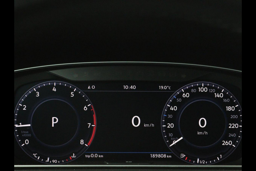 Volkswagen Golf 1.0 TSI Highline | Full LED | Virtual Cockpit | Carplay | Adaptive cruise | Navigatie | Climate control | Parkeerhulp | Sportstoelen
