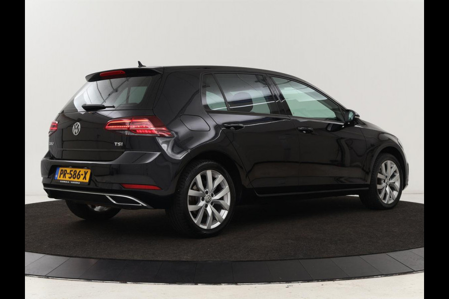 Volkswagen Golf 1.0 TSI Highline | Full LED | Virtual Cockpit | Carplay | Adaptive cruise | Navigatie | Climate control | Parkeerhulp | Sportstoelen