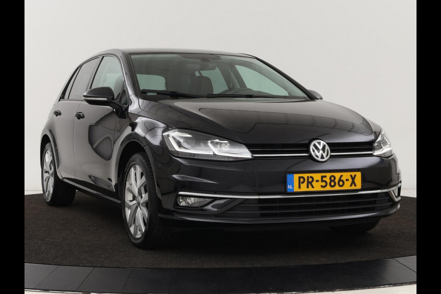 Volkswagen Golf 1.0 TSI Highline | Full LED | Virtual Cockpit | Carplay | Adaptive cruise | Navigatie | Climate control | Parkeerhulp | Sportstoelen
