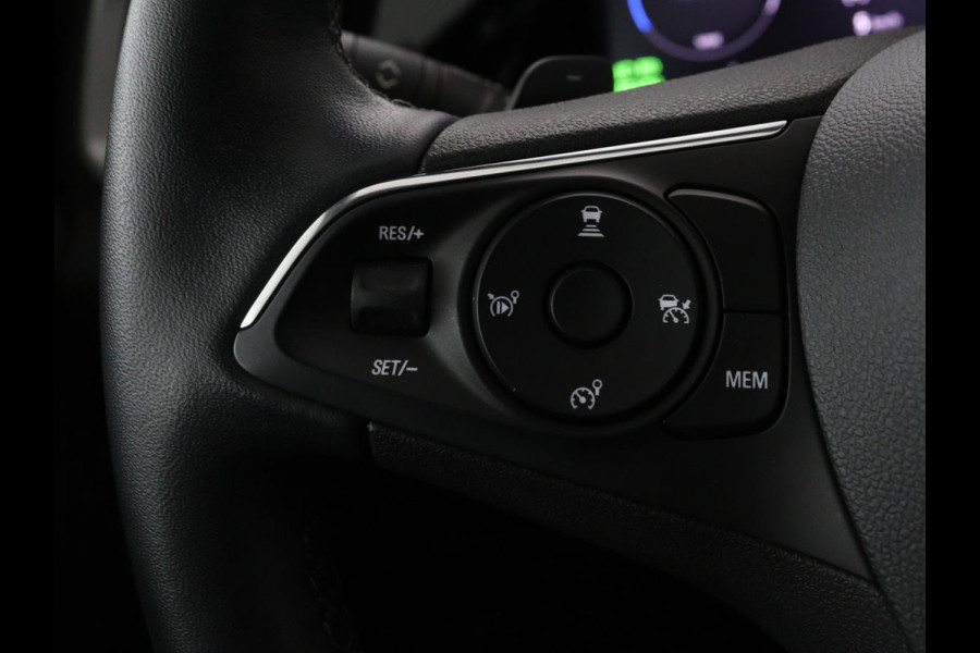 Opel Grandland 1.6 Turbo Hybrid Ultimate | Stoelventilatie | Nachtzicht | Leder | Adaptive cruise | 360 camera | Carplay | Matrix LED | Park Assist | Stoelverwarming | Keyless | Navigatie | PHEV