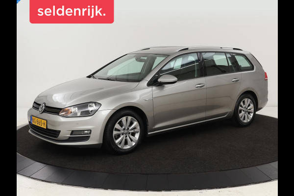 Volkswagen Golf 1.0 TSI Connected Series | Carplay | Camera | Navigatie | Climate control | Parkeerhulp | Cruise control | Sportstoelen