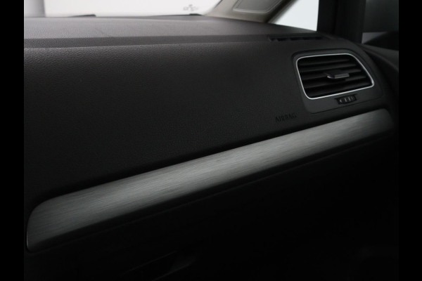 Volkswagen Golf 1.0 TSI Connected Series | Carplay | Camera | Navigatie | Climate control | Parkeerhulp | Cruise control | Sportstoelen