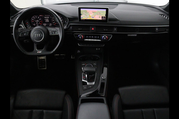 Audi A4 45 TFSI quattro Sport S line Black Edition | Leder | Trekhaak | 360 camera | Virtual Cockpit | Matrix LED | Navigatie | Sportstoelen | Park Assist | Climate control