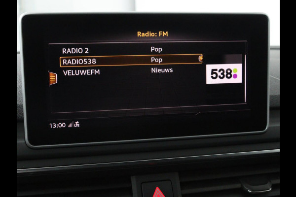 Audi A4 45 TFSI quattro Sport S line Black Edition | Leder | Trekhaak | 360 camera | Virtual Cockpit | Matrix LED | Navigatie | Sportstoelen | Park Assist | Climate control