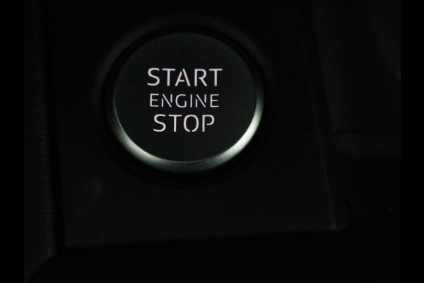 Audi A4 45 TFSI quattro Sport S line Black Edition | Leder | Trekhaak | 360 camera | Virtual Cockpit | Matrix LED | Navigatie | Sportstoelen | Park Assist | Climate control