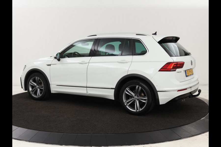 Volkswagen Tiguan 1.5 TSI R-Line | DSG | 360 camera | Active Info | Keyless | Adaptive cruise | Trekhaak | Full LED | Park Assist | Carplay | Navigatie