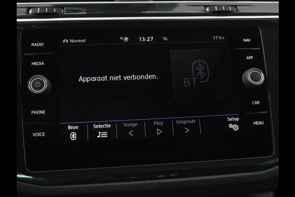 Volkswagen Tiguan 1.5 TSI R-Line | DSG | 360 camera | Active Info | Keyless | Adaptive cruise | Trekhaak | Full LED | Park Assist | Carplay | Navigatie