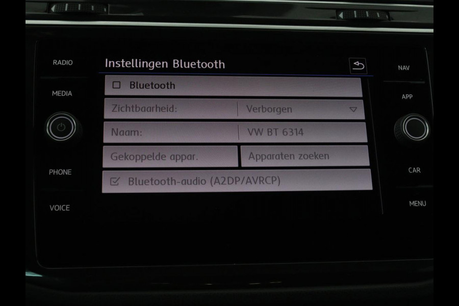 Volkswagen Tiguan 1.5 TSI R-Line | DSG | 360 camera | Active Info | Keyless | Adaptive cruise | Trekhaak | Full LED | Park Assist | Carplay | Navigatie