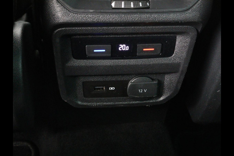 Volkswagen Tiguan 1.5 TSI R-Line | DSG | 360 camera | Active Info | Keyless | Adaptive cruise | Trekhaak | Full LED | Park Assist | Carplay | Navigatie