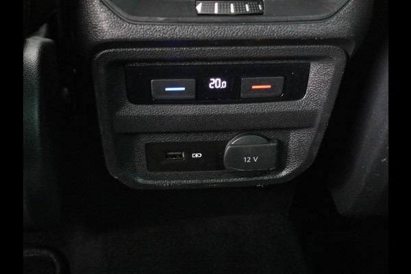 Volkswagen Tiguan 1.5 TSI R-Line | DSG | 360 camera | Active Info | Keyless | Adaptive cruise | Trekhaak | Full LED | Park Assist | Carplay | Navigatie
