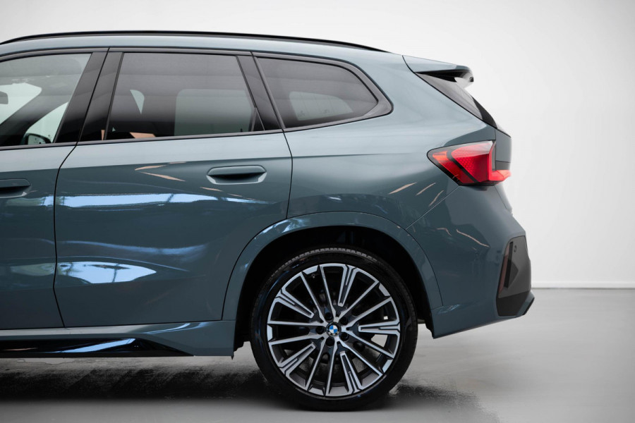 BMW X1 xDrive23i M-Sport |Pano|Memory|HUD|Harman/Kardon|360|