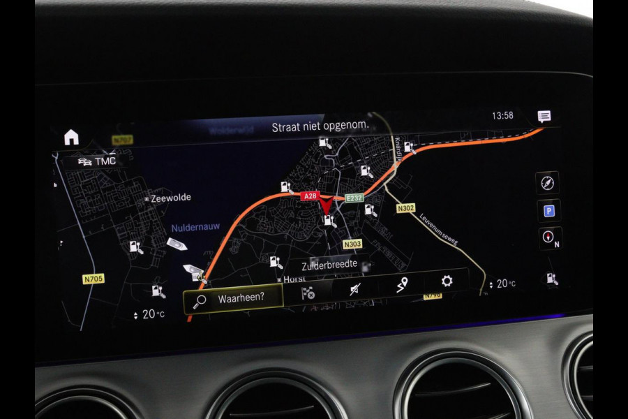 Mercedes-Benz E-Klasse 300e Business Solution AMG | Leder | Trekhaak | Stoelverwarming | 360 camera | Carplay | Sfeerverlichting | Matrix LED | Keyless | Navigatie
