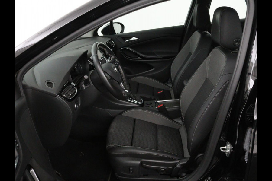 Opel Astra 1.4 Turbo Elegance | Automaat | Matrix LED | Camera | Carplay | Navigatie | Climate control | Bluetooth | Cruise control