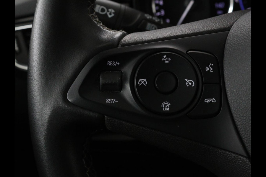 Opel Astra 1.4 Turbo Elegance | Automaat | Matrix LED | Camera | Carplay | Navigatie | Climate control | Bluetooth | Cruise control