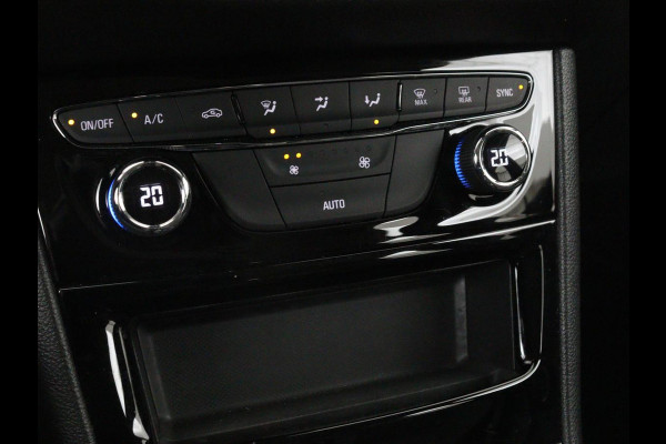 Opel Astra 1.4 Turbo Elegance | Automaat | Matrix LED | Camera | Carplay | Navigatie | Climate control | Bluetooth | Cruise control