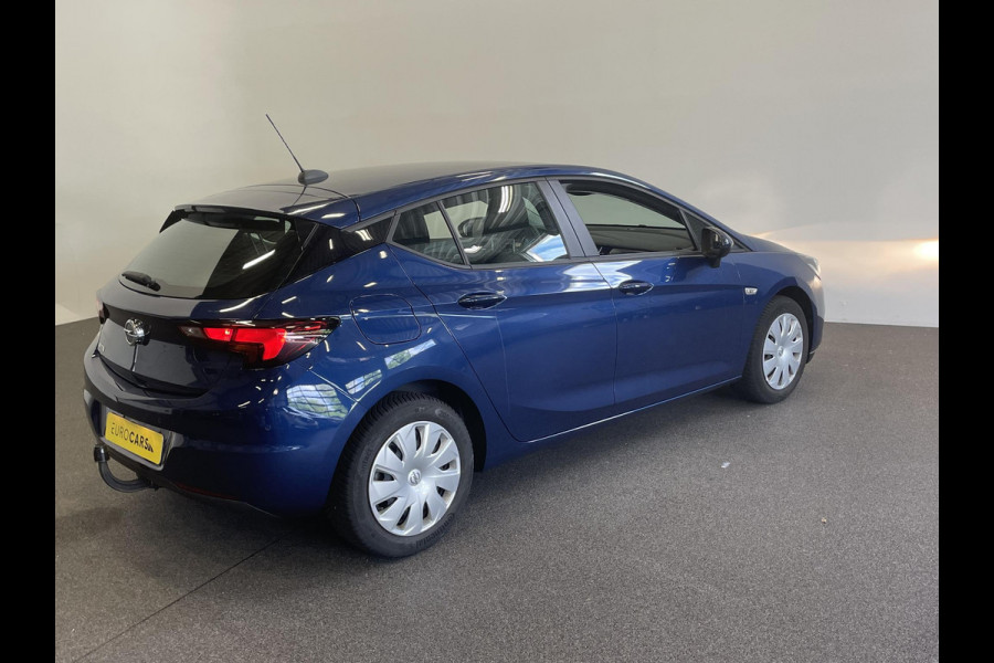 Opel Astra 1.2 Business Edition Climate control Navigatie Cruise control LED Trekhaak Apple Carplay/ Android Auto