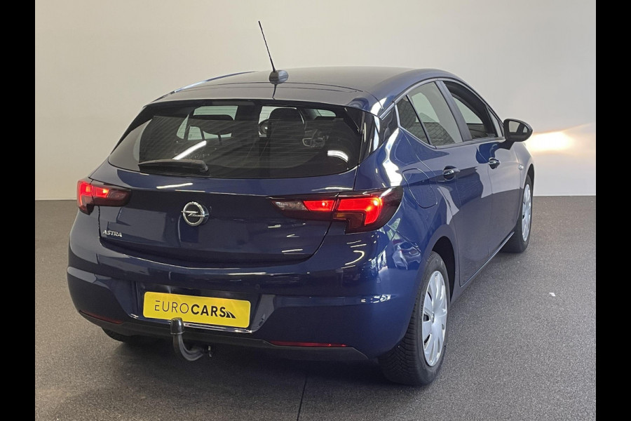 Opel Astra 1.2 Business Edition Climate control Navigatie Cruise control LED Trekhaak Apple Carplay/ Android Auto