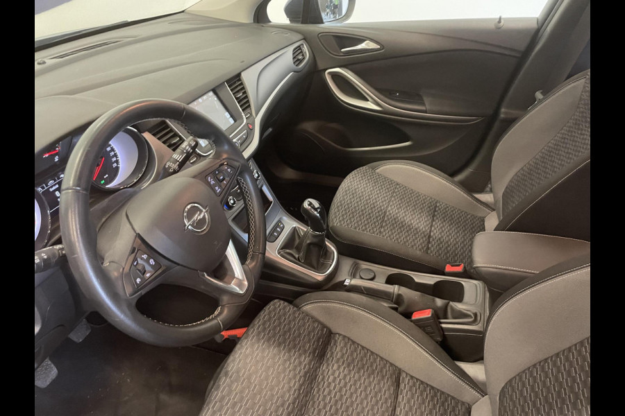 Opel Astra 1.2 Business Edition Climate control Navigatie Cruise control LED Trekhaak Apple Carplay/ Android Auto