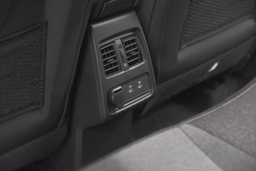 Renault Captur Mild Hybrid 160 EDC Techno | Camera | Navigatie | Apple Carplay | Pack Full Screen