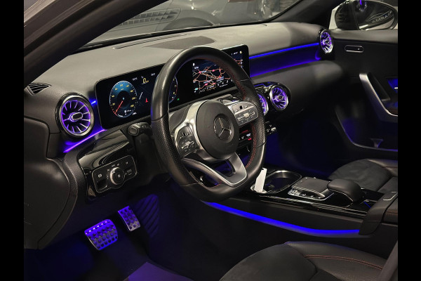 Mercedes-Benz A-Klasse 200 AMG|PANO|SFEER|BOMVOL