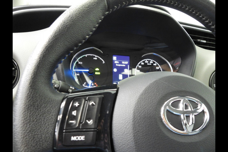 Toyota Yaris 1.5 Hybrid Active CLIMA/CAMERA/CRUISE/PDC!