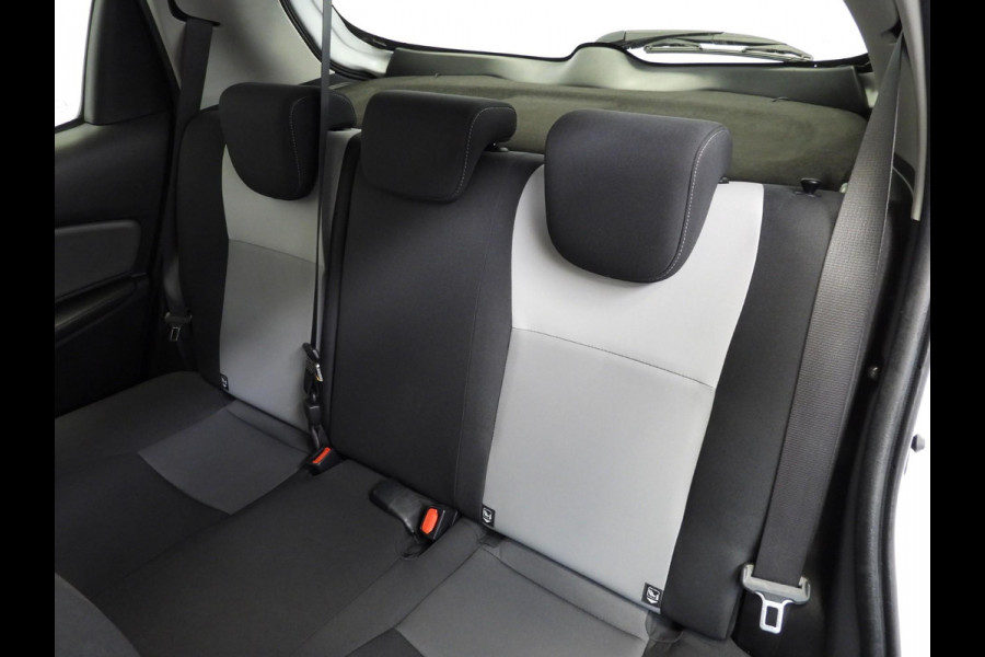 Toyota Yaris 1.5 Hybrid Active CLIMA/CAMERA/CRUISE/PDC!