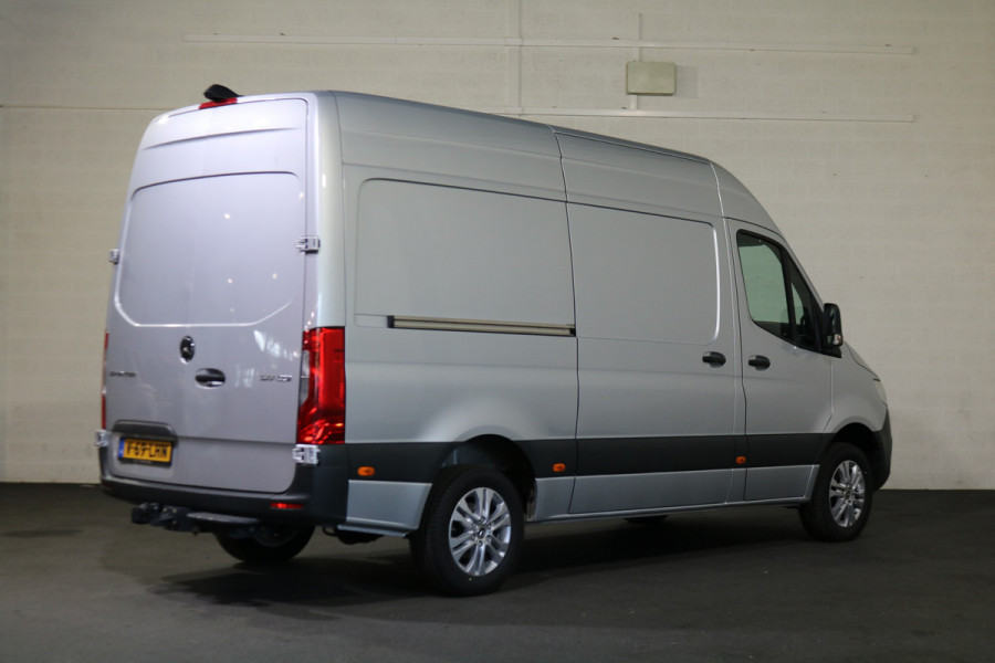 Mercedes-Benz Sprinter 317 CDI L2 H2 Automaat Airco Navigatie Camera 3.5T Trekhaak