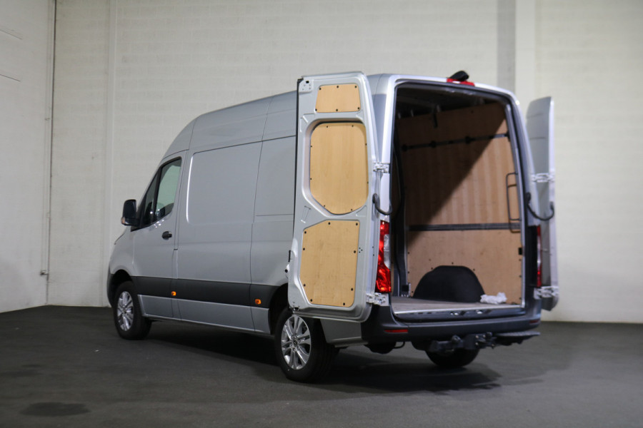Mercedes-Benz Sprinter 317 CDI L2 H2 Automaat Airco Navigatie Camera 3.5T Trekhaak