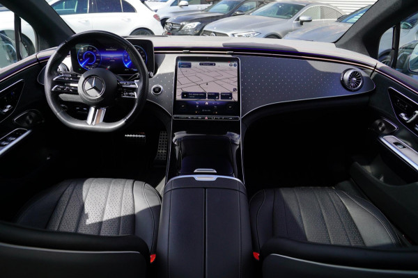 Mercedes-Benz EQE 300 AMG 89 kWh | Panorama | Burmester | Stoelkoeling | Head up | Disctronic | Memory stoelen | Stoelventilatie