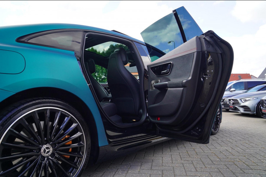 Mercedes-Benz EQE 300 AMG 89 kWh | Panorama | Burmester | Stoelkoeling | Head up | Disctronic | Memory stoelen | Stoelventilatie