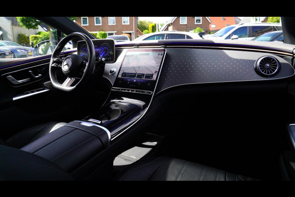 Mercedes-Benz EQE 300 AMG 89 kWh | Panorama | Burmester | Stoelkoeling | Head up | Disctronic | Memory stoelen | Stoelventilatie