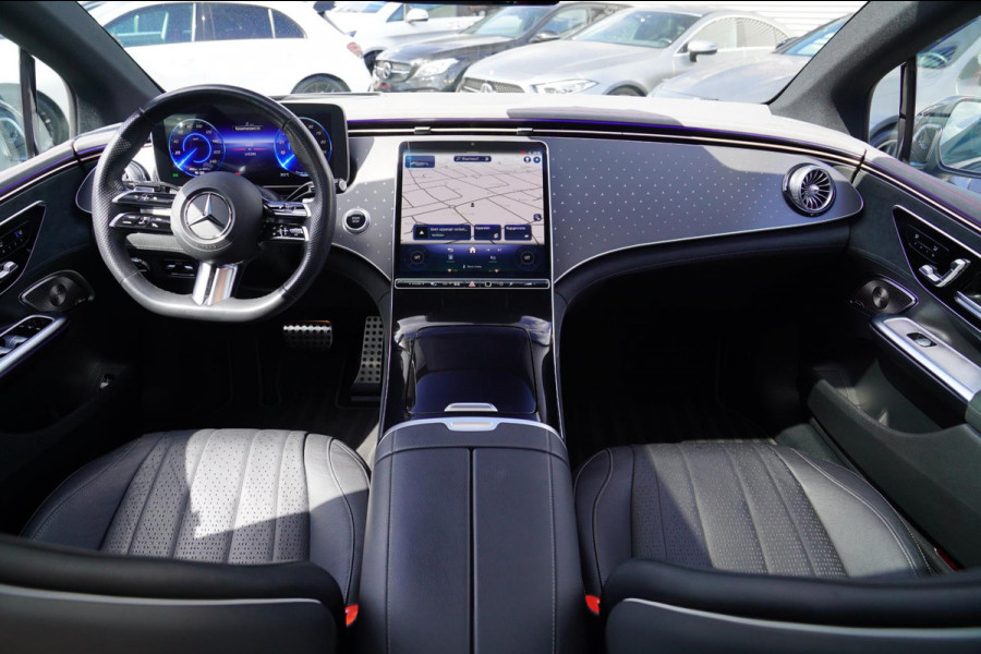 Mercedes-Benz EQE 300 AMG 89 kWh | Panorama | Burmester | Stoelkoeling | Head up | Disctronic | Memory stoelen | Stoelventilatie