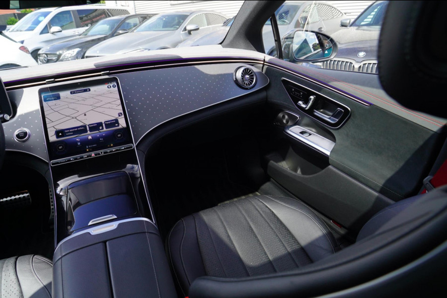 Mercedes-Benz EQE 300 AMG 89 kWh | Panorama | Burmester | Stoelkoeling | Head up | Disctronic | Memory stoelen | Stoelventilatie
