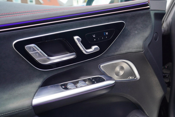 Mercedes-Benz EQE 300 AMG 89 kWh | Panorama | Burmester | Stoelkoeling | Head up | Disctronic | Memory stoelen | Stoelventilatie