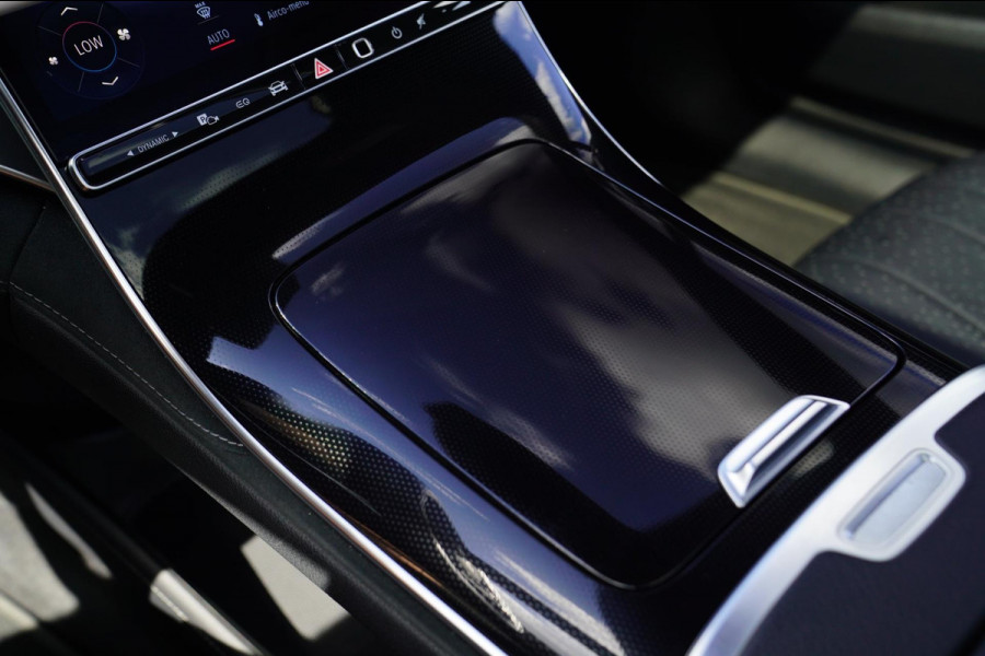 Mercedes-Benz EQE 300 AMG 89 kWh | Panorama | Burmester | Stoelkoeling | Head up | Disctronic | Memory stoelen | Stoelventilatie