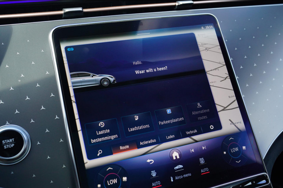 Mercedes-Benz EQE 300 AMG 89 kWh | Panorama | Burmester | Stoelkoeling | Head up | Disctronic | Memory stoelen | Stoelventilatie