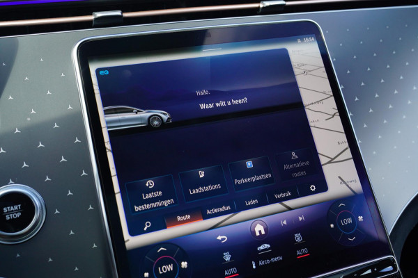 Mercedes-Benz EQE 300 AMG 89 kWh | Panorama | Burmester | Stoelkoeling | Head up | Disctronic | Memory stoelen | Stoelventilatie