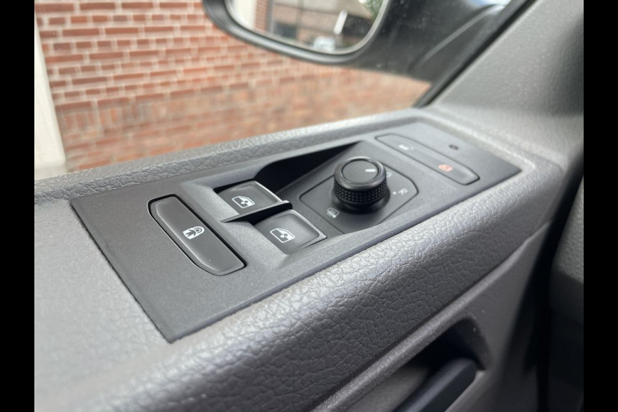 Volkswagen Transporter T6.1 2.0 TDI 150pk L2 Lease €352 p/m, Airco, Navi, PDC, Bott inrichting, Trekhaak, Volledig onderhoudshistorie aanwezig