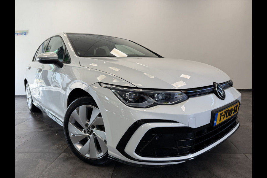 Volkswagen Golf 1.5 TSI Highline Business R 150pk Panorama Navigatie Sfeerverliching DAB+ Apple Carplay Cruise Control 17LMV
