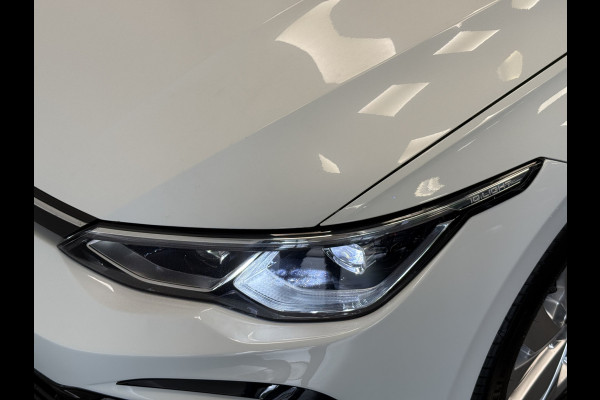 Volkswagen Golf 1.5 TSI Highline Business R 150pk Panorama Navigatie Sfeerverliching DAB+ Apple Carplay Cruise Control 17LMV